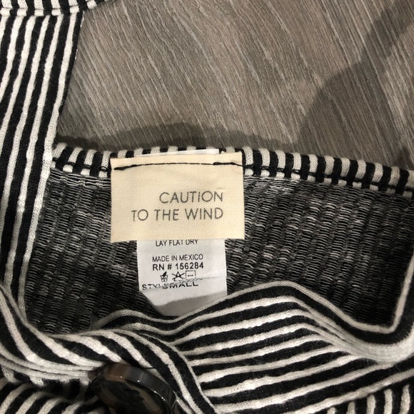 🌪Caution To The Wind striped ROMPER - Picture 3 of 5